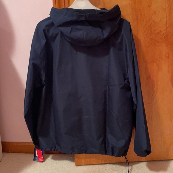 Champion brand unisex wind breaker - Picture 3 of 5